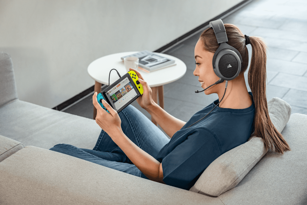 You are currently viewing Crafted for Comfort, Built for Battle – CORSAIR Launches HS70 BLUETOOTH