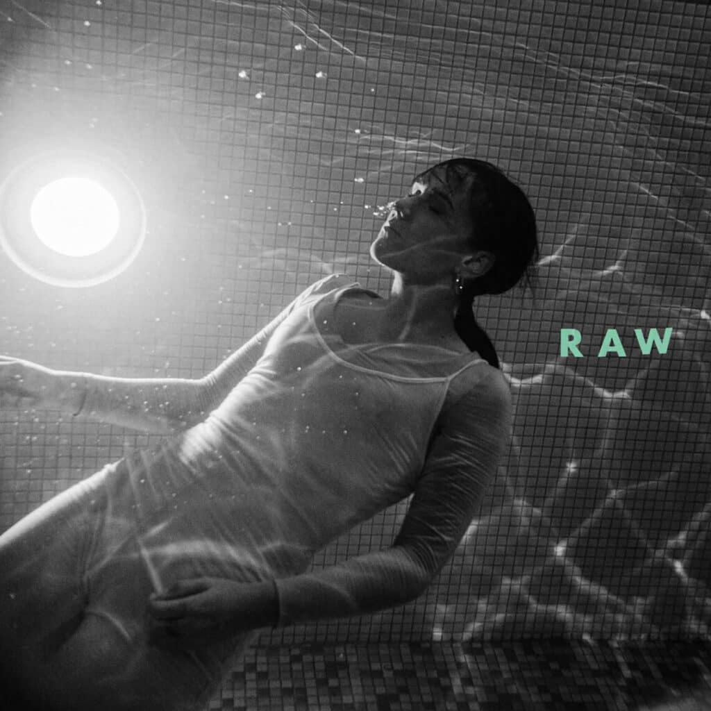 Read more about the article LYDIA EVANGELINE new track Raw is out now!