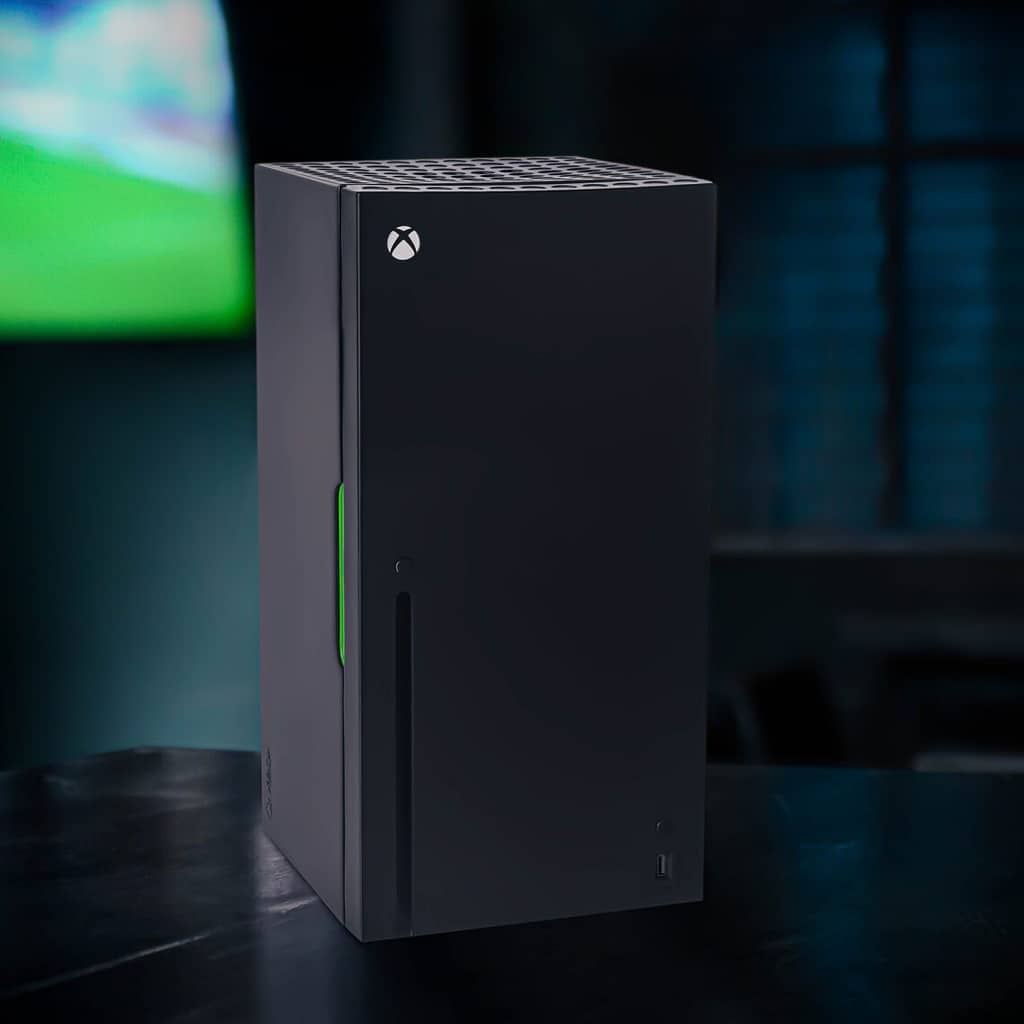 Read more about the article The Xbox Series X Replica Mini Fridge Thermoelectric Cooler is Now Available on Toynk.com