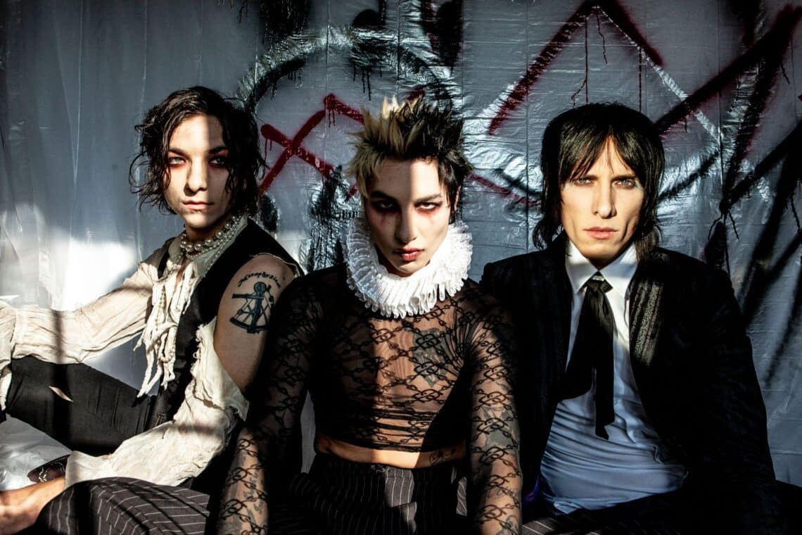 You are currently viewing PALAYE ROYALE TO EMBARK ON NORTH AMERICAN HEADLINE TOUR THIS FALL WITH SUPPORT FROM MOD SUN