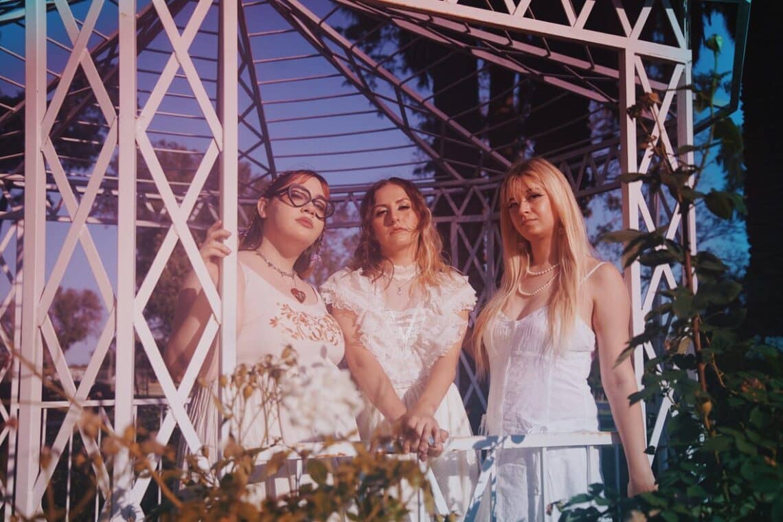 Read more about the article Southern California’s The Aquadolls Unveil New Single “Disappearing Girl”