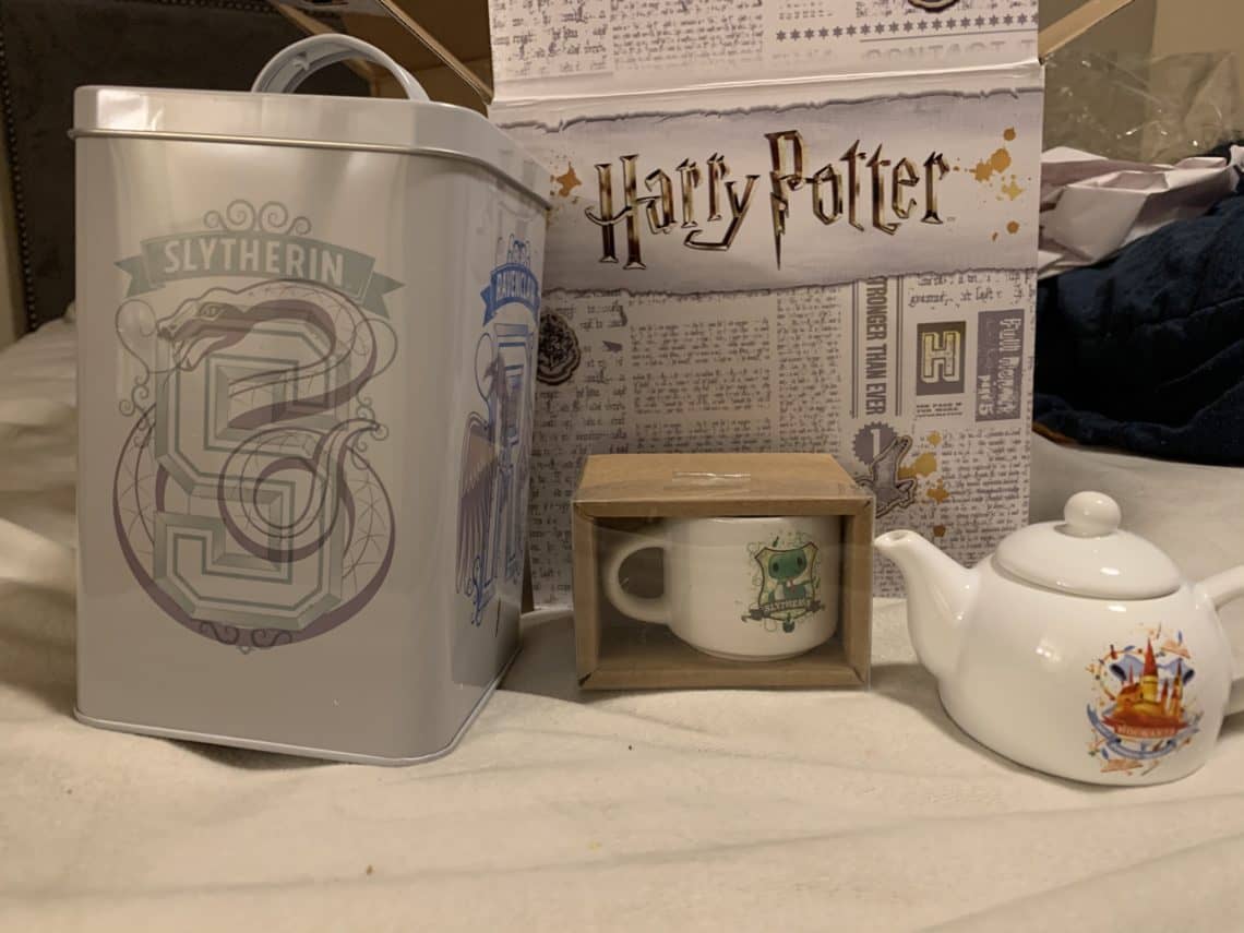 You are currently viewing Harry Potter SLYTHERIN HOUSE LookSEE Box Review