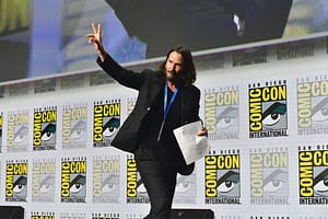 Read more about the article KEANU REEVES SURPRISES FANS AT SAN DIEGO COMIC-CON X Sneak Peak Inside