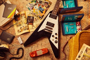 Read more about the article Gibson Partners with Kirk Hammett Guitarist of Metallica to Create His 1979 Gibson Flying V