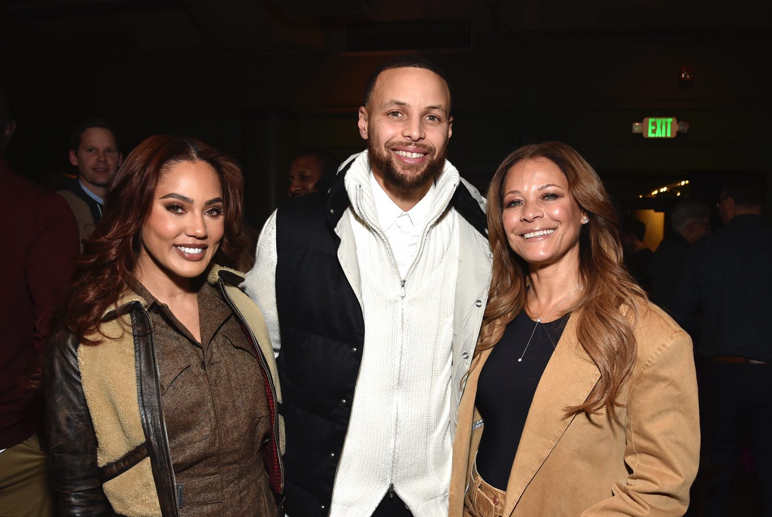Read more about the article DID YOU MISS THE SUNDANCE FILM FESTIVAL? WE HAVE YOU COVERED! APPLE DEBUTS STEPHEN CURRY’S NEW DOCUMENTARY “UNDERRATED”