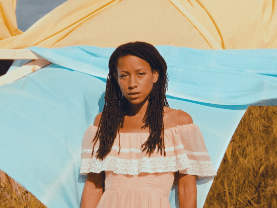 Read more about the article VANCOUVER MUSICIAN CHÉ AIMEE DORVAL RELEASES NEW SINGLE + VIDEO ‘LOVELESS’