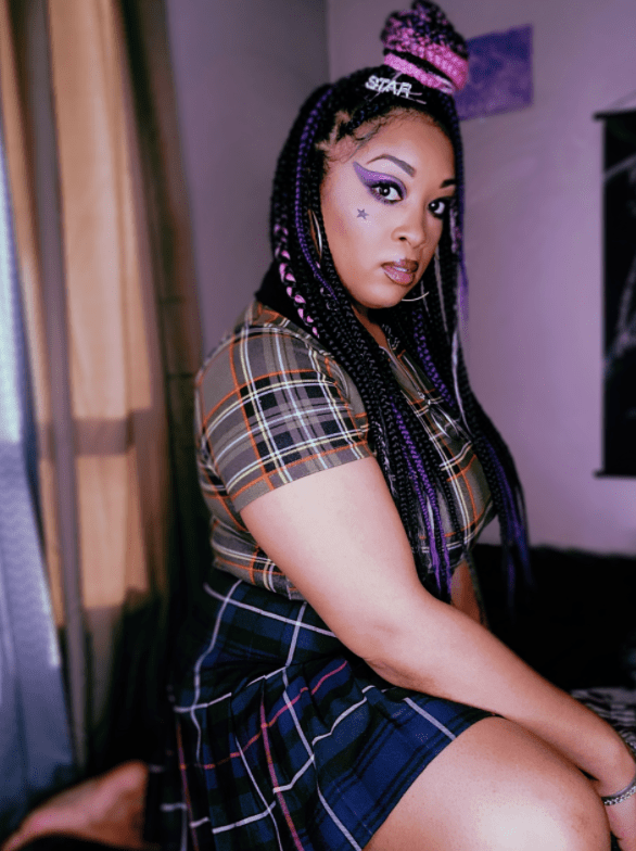 You are currently viewing Ekelle Shares Genre-bending single “I Need That”