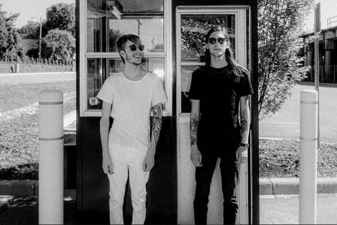 Read more about the article Louisville KY Alt-Duo Feral Vices Releasing 5-Song EP ‘With Offerings’ on December 3rd