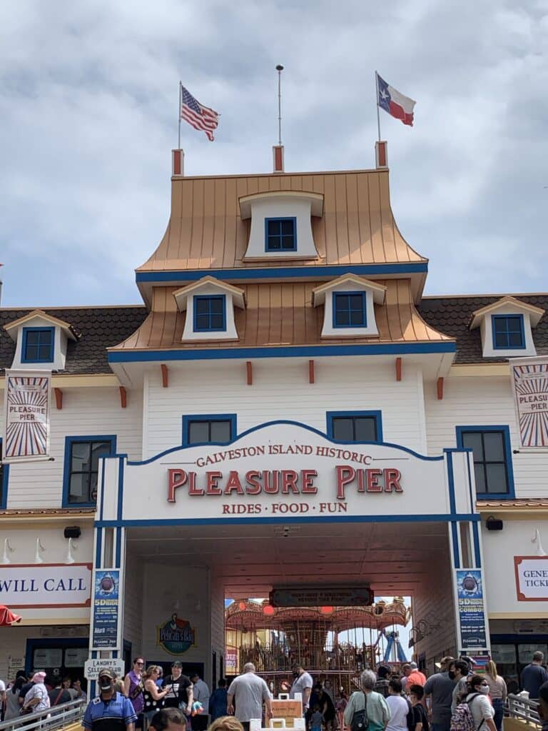 Read more about the article Galveston Island Historic Pleasure Pier Review