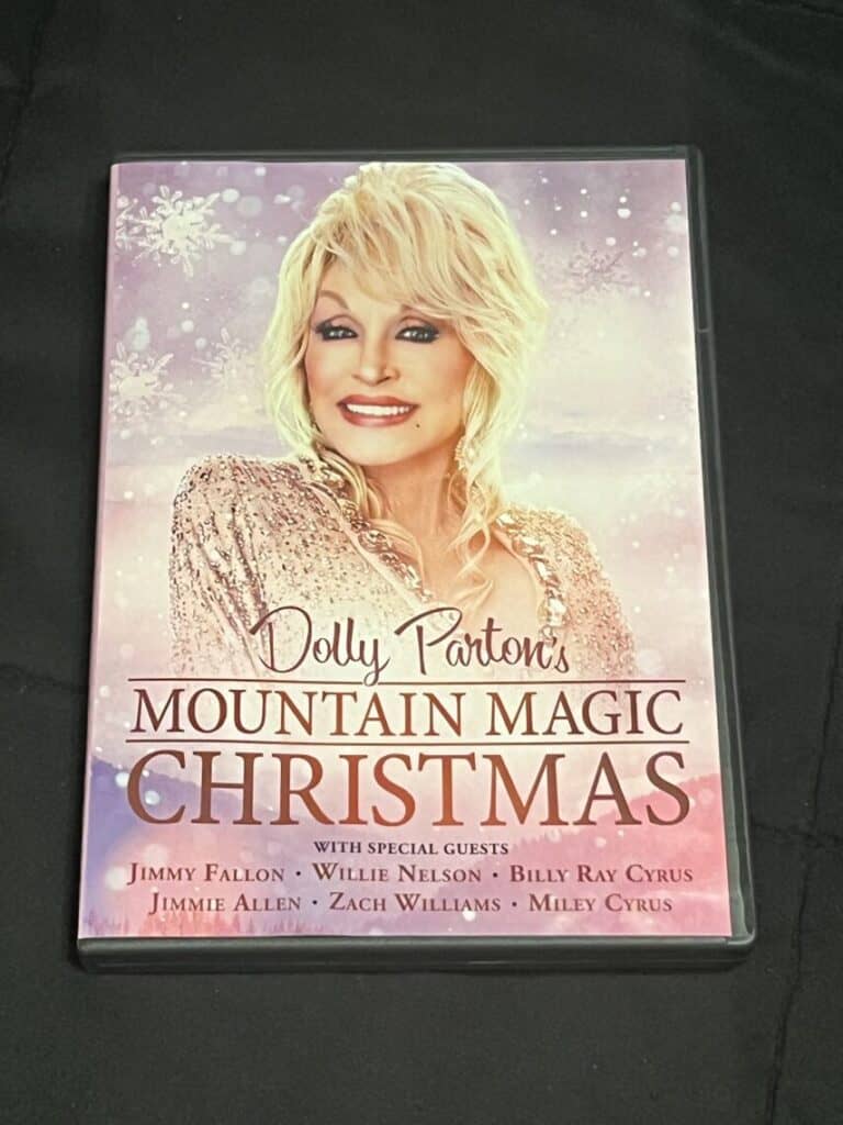 You are currently viewing Dolly Parton’s Mountain Magic Christmas DVD Review