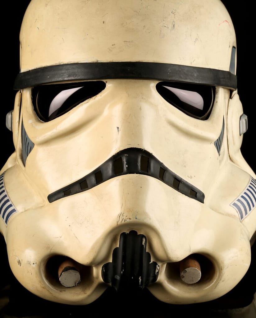 Read more about the article INCREDIBLE ORIGINAL STAR WARS PROPS AND COSTUMES TO BE SOLD AS PART OF UK ENTERTAINMENT MEMORABILIA LIVE AUCTION IN NOVEMBER